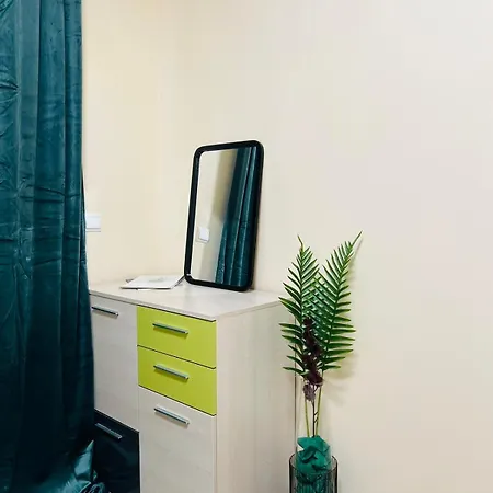 Apartment Cherry With 2 Bedrooms Sofia