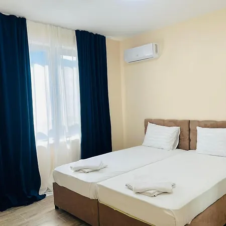Apartment Cherry With 2 Bedrooms *