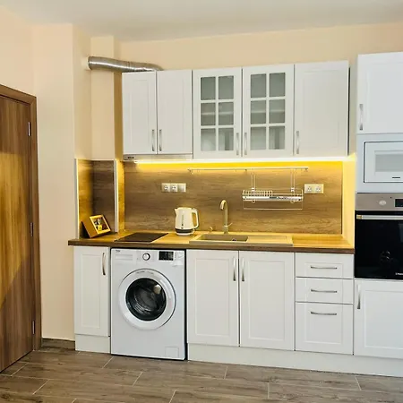 Cherry With 2 Bedrooms Apartment Sofia